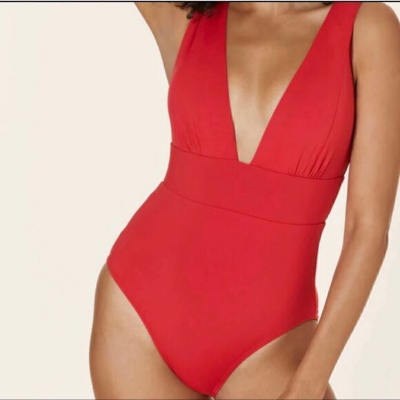 Andie Other - Andie The Mykonos One Piece. Cherry red, large